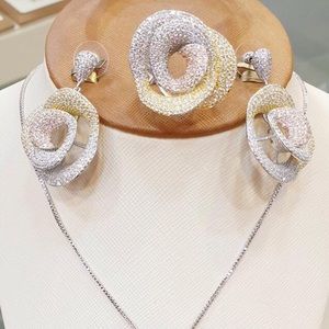 3 pieces Necklace set